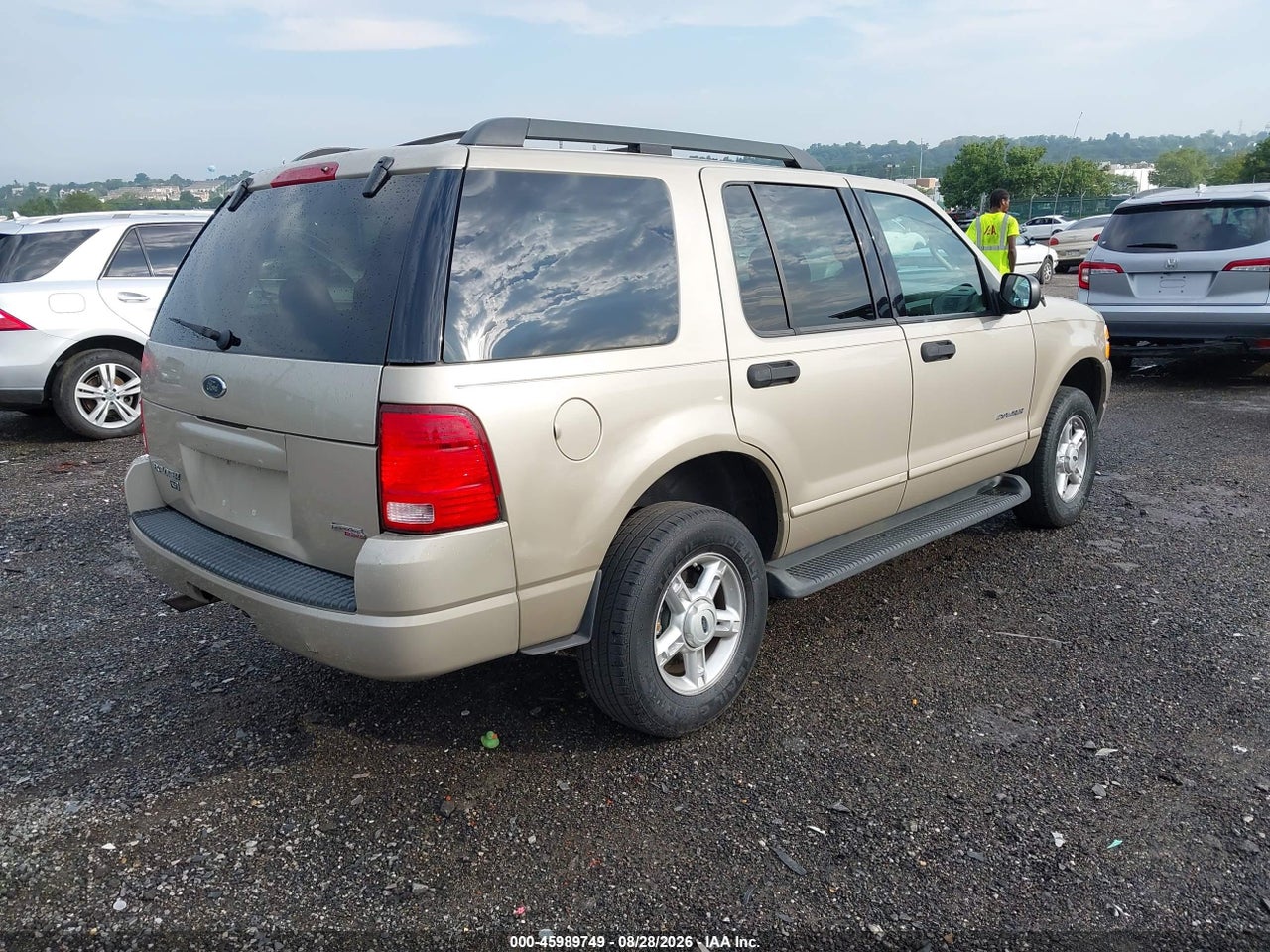 2005 FORD EXPLORER XLT/XLT SPORT · 4/11