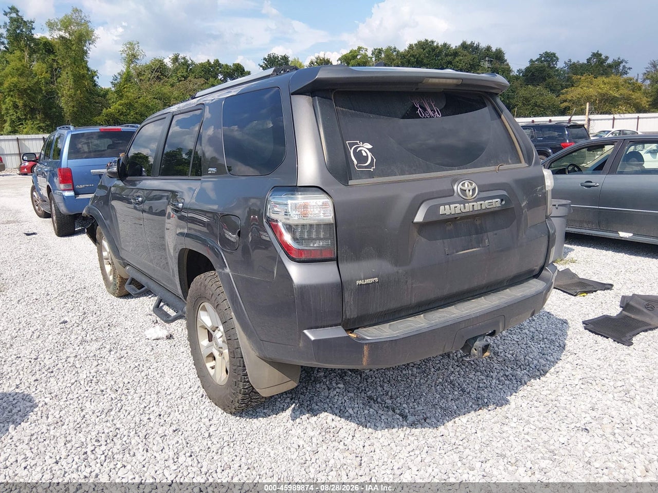 2018 TOYOTA 4RUNNER SR5 PREMIUM · 3/11