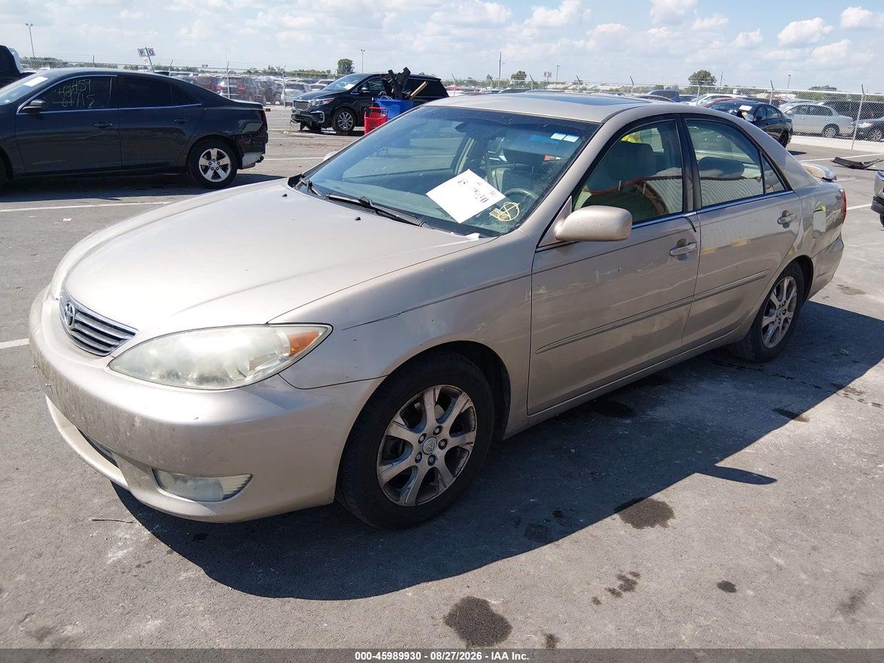 2005 TOYOTA CAMRY XLE V6 · 2/11
