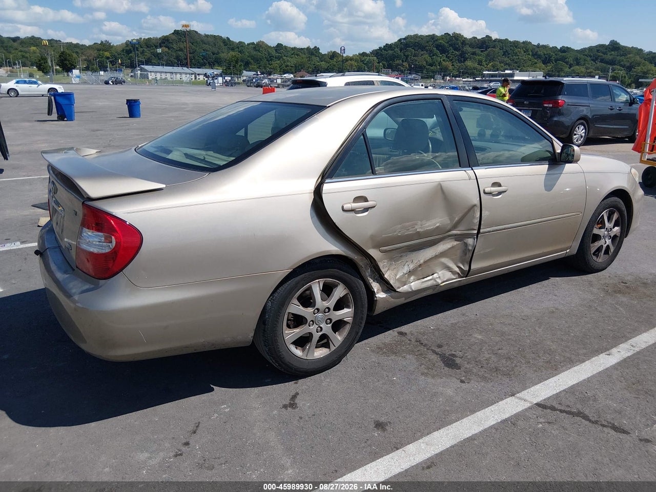 2005 TOYOTA CAMRY XLE V6 · 4/11