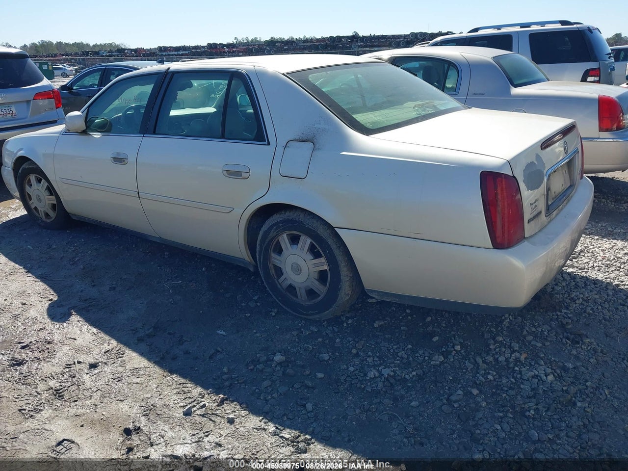 2003 CADILLAC DEVILLE STANDARD · 3/5