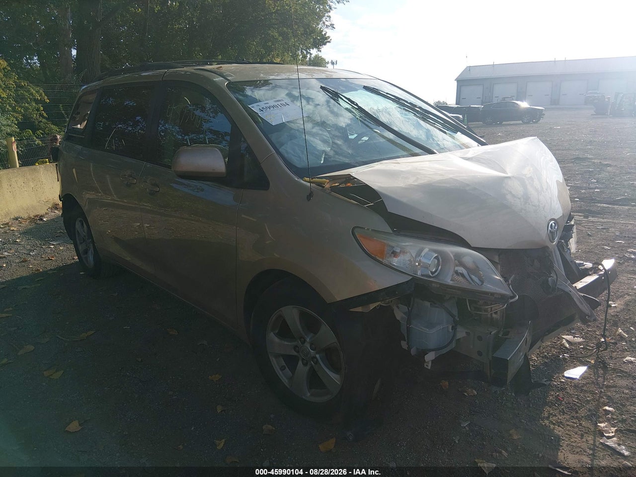 2011 TOYOTA SIENNA LE V6