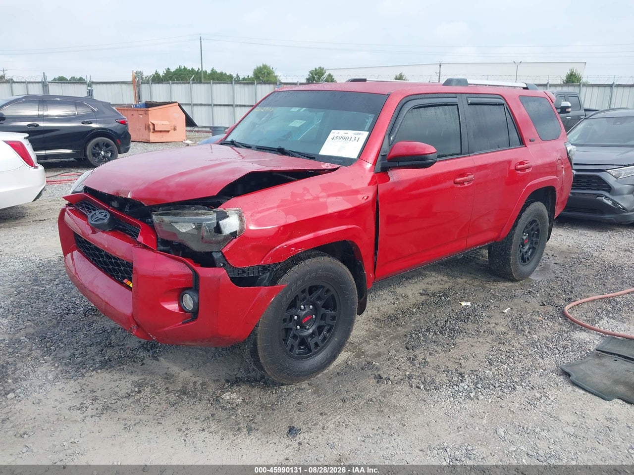 2016 TOYOTA 4RUNNER SR5 · 2/11