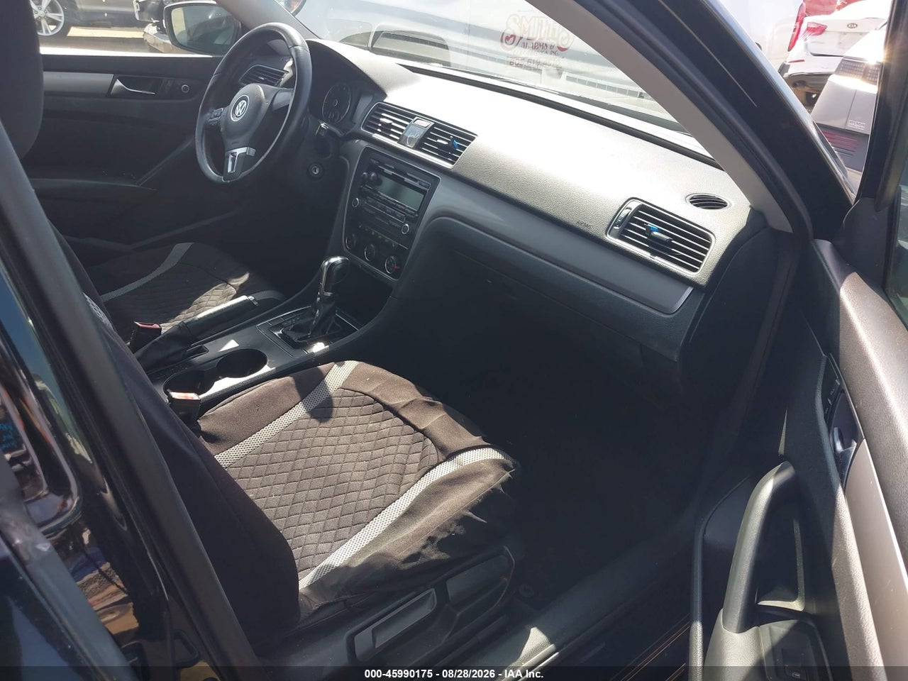 2015 VOLKSWAGEN PASSAT 1.8T WOLFSBURG EDITION · 5/10