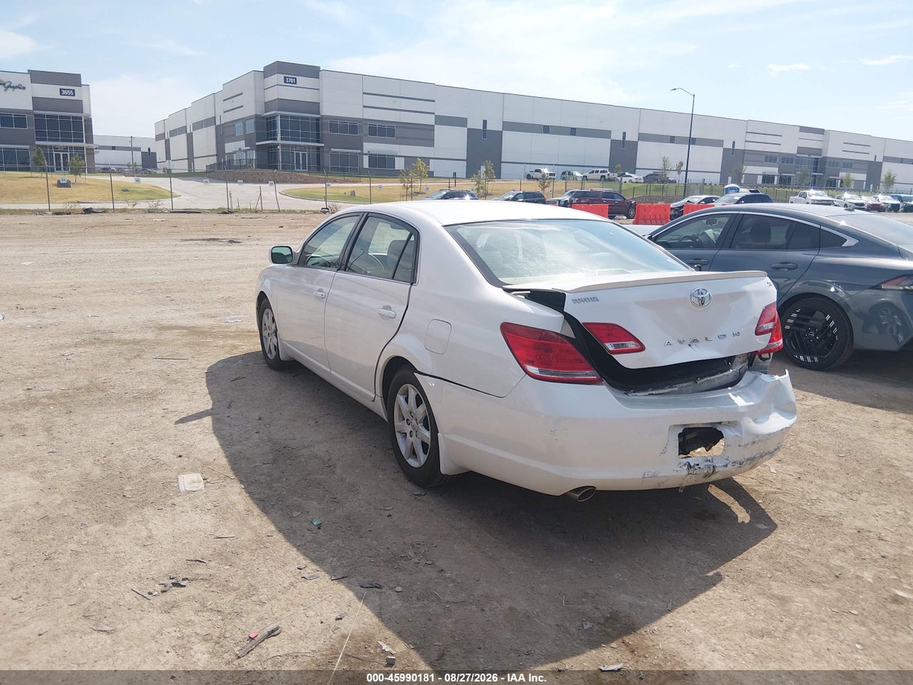 2006 TOYOTA AVALON XL · 3/10