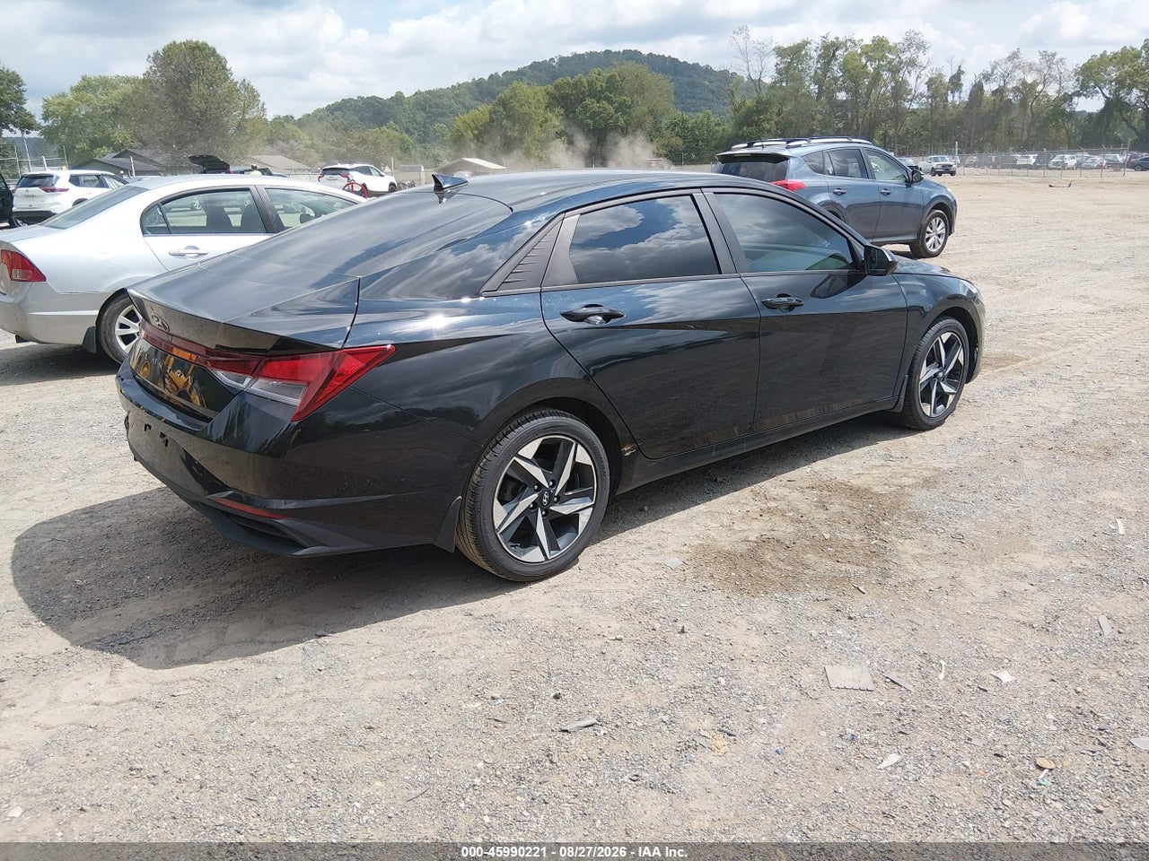 2023 HYUNDAI ELANTRA SEL · 4/11
