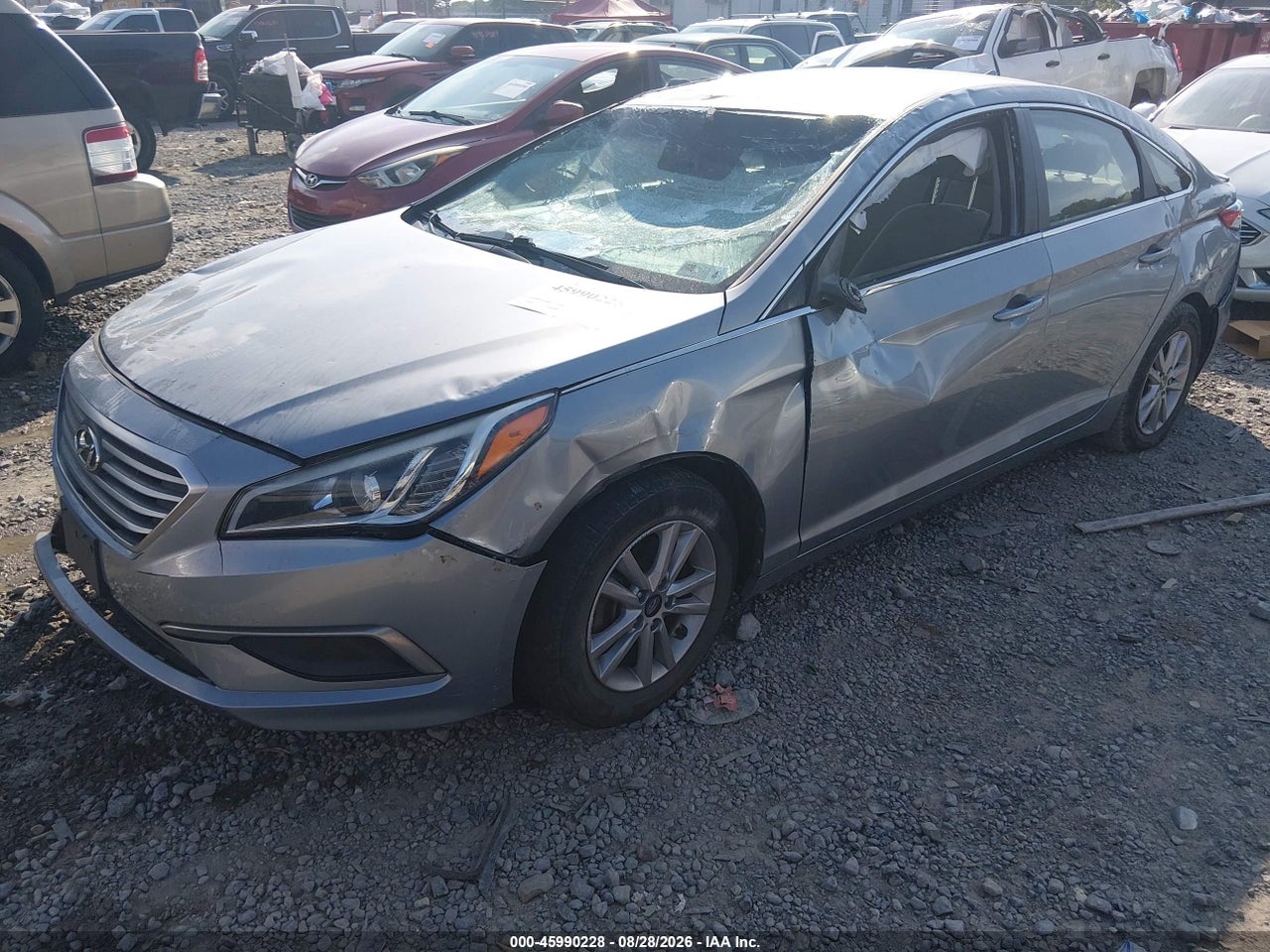 2017 HYUNDAI SONATA SE · 2/10
