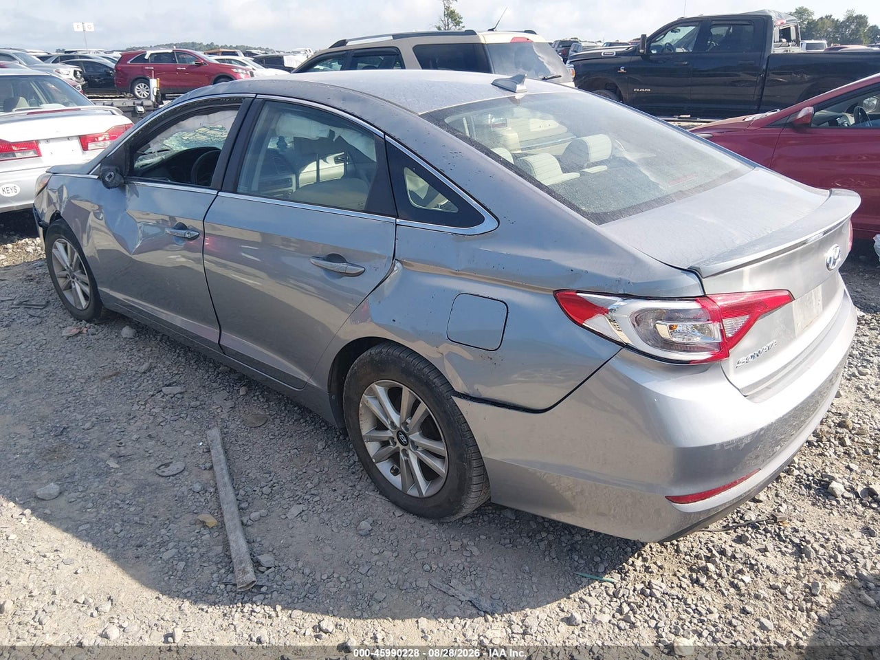 2017 HYUNDAI SONATA SE · 3/10
