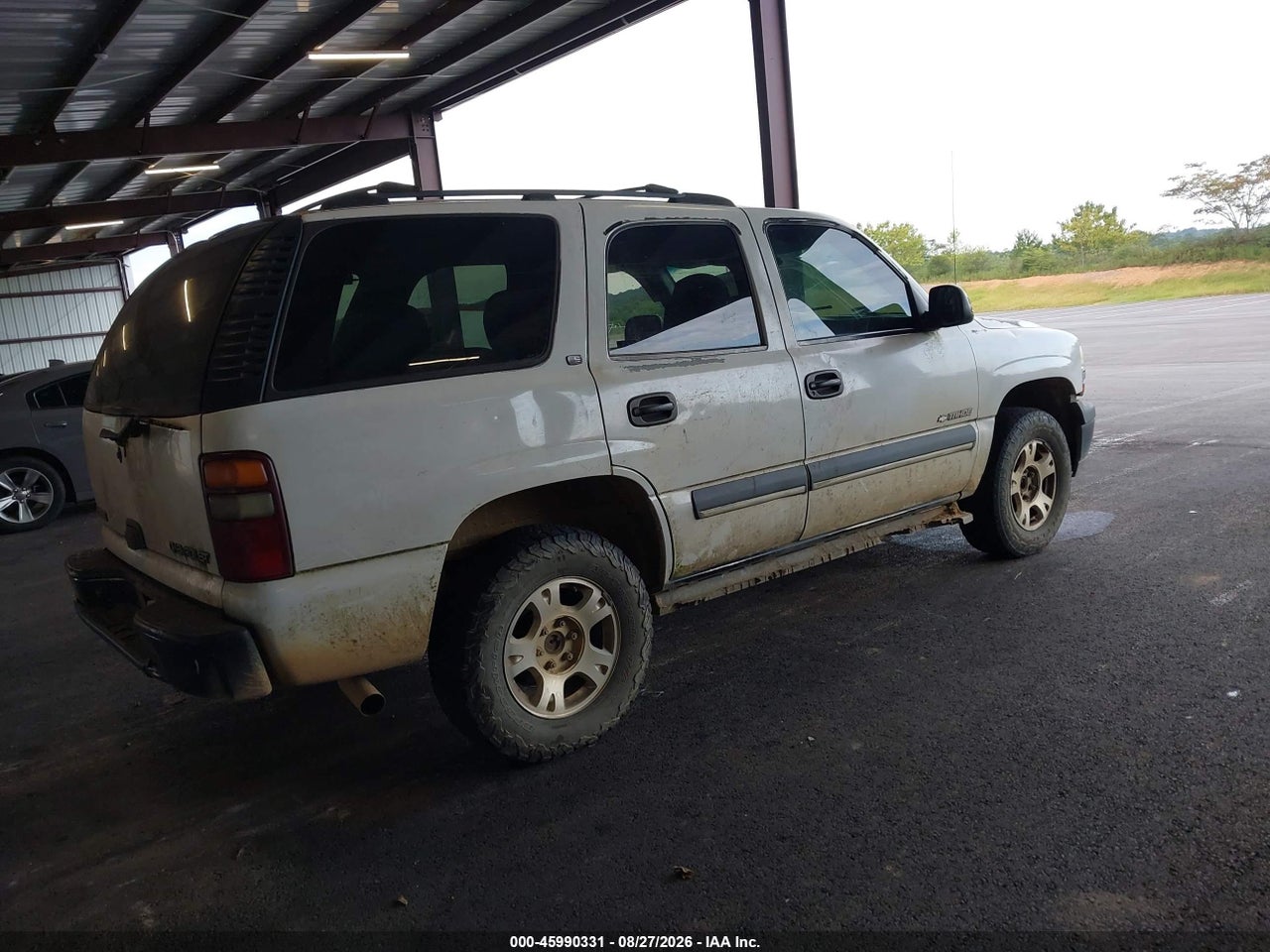 2002 CHEVROLET TAHOE LS · 4/11