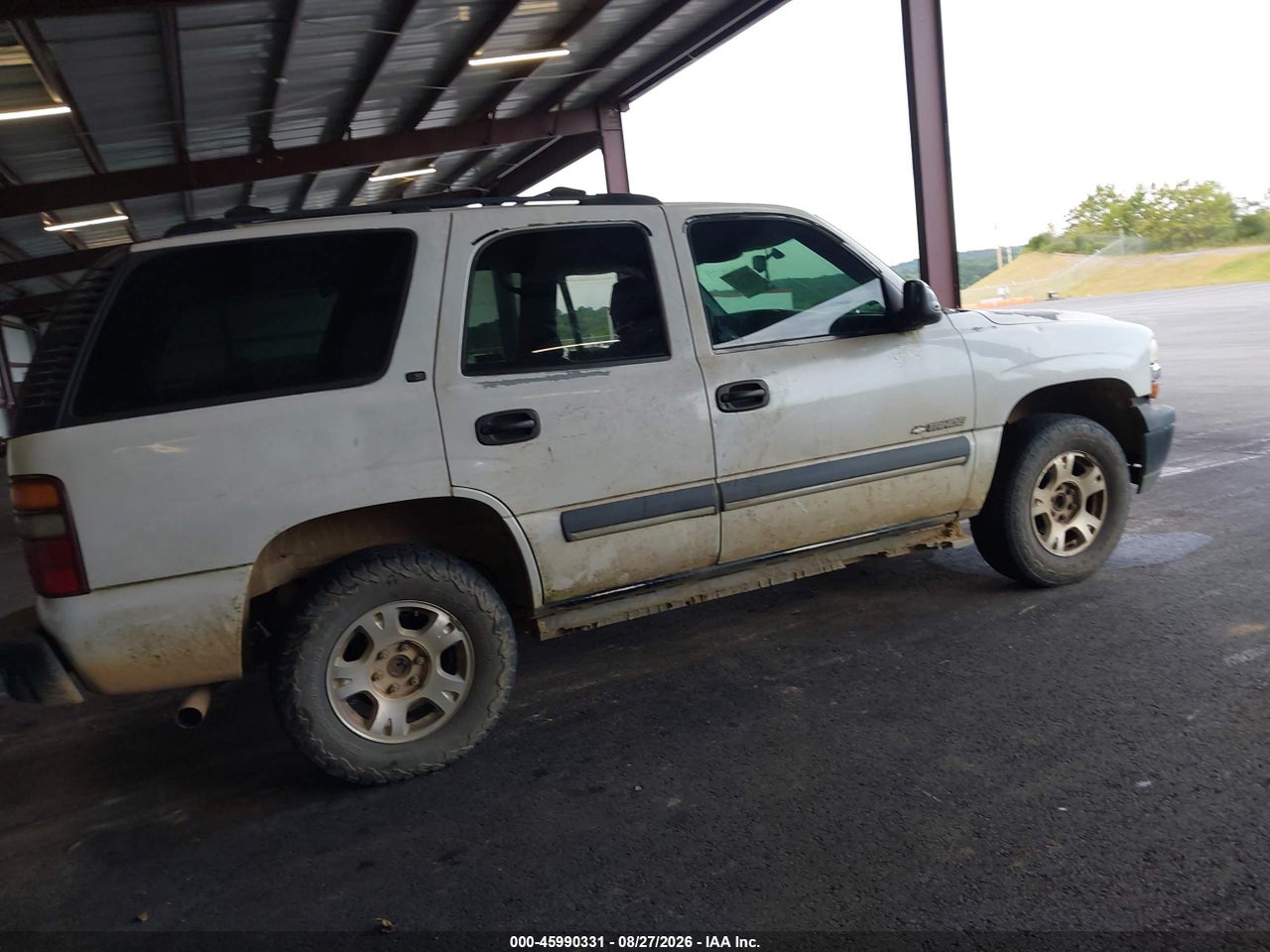 2002 CHEVROLET TAHOE LS · 6/11