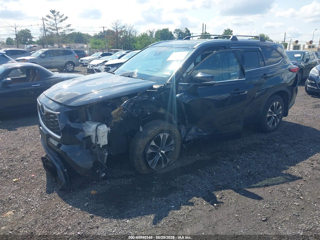 2020 TOYOTA HIGHLANDER XLE · 2/11