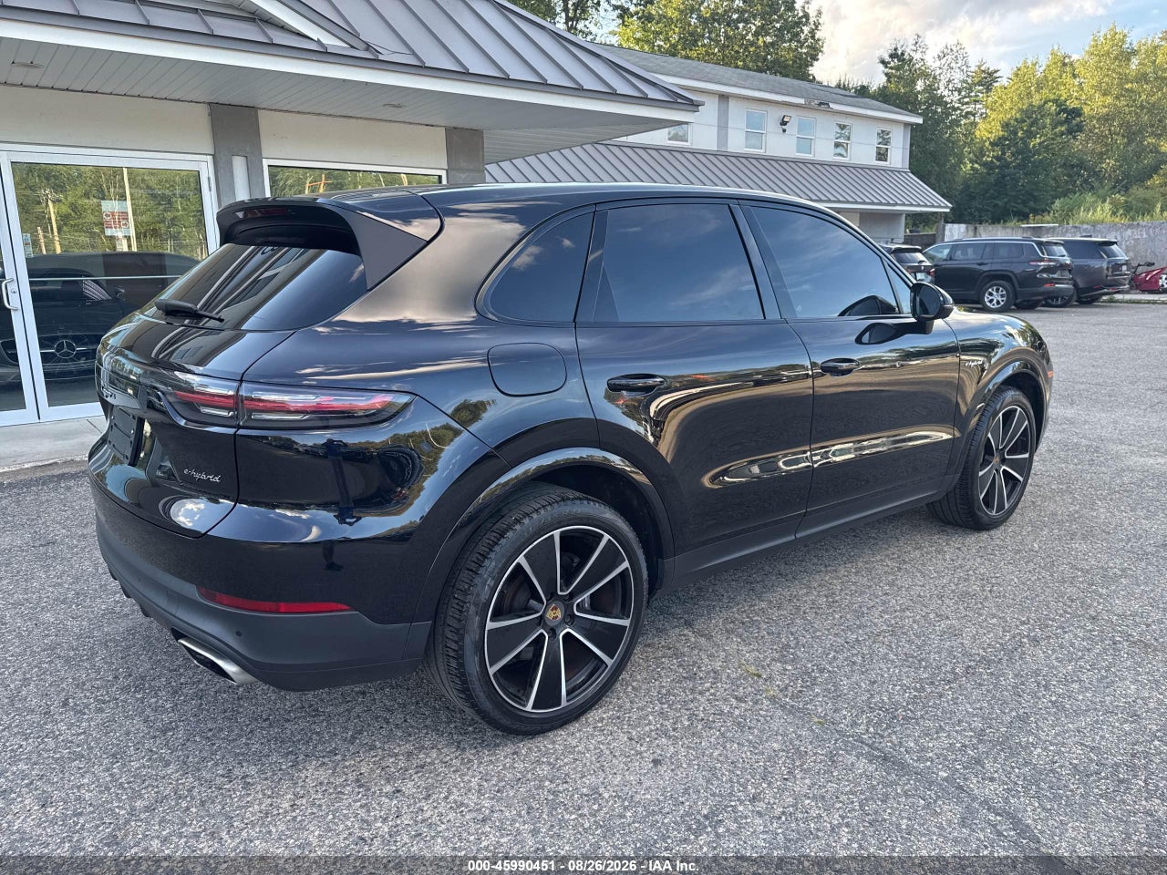 2019 PORSCHE CAYENNE E-HYBRID · 4/10