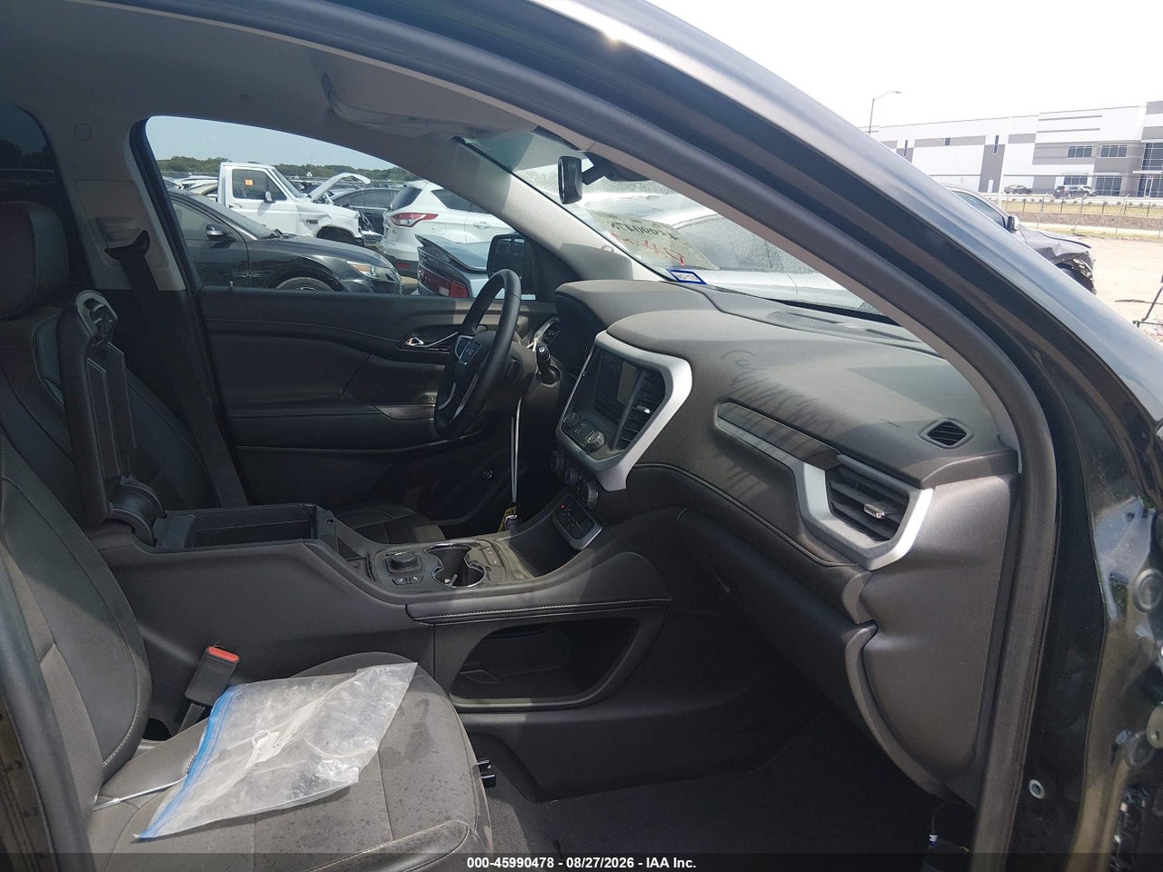 2023 GMC ACADIA FWD SLT · 5/10