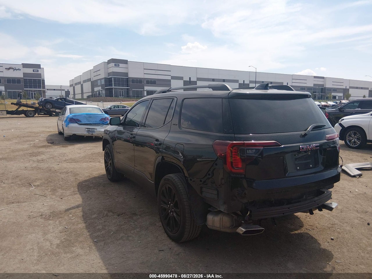 2023 GMC ACADIA FWD SLT · 3/10