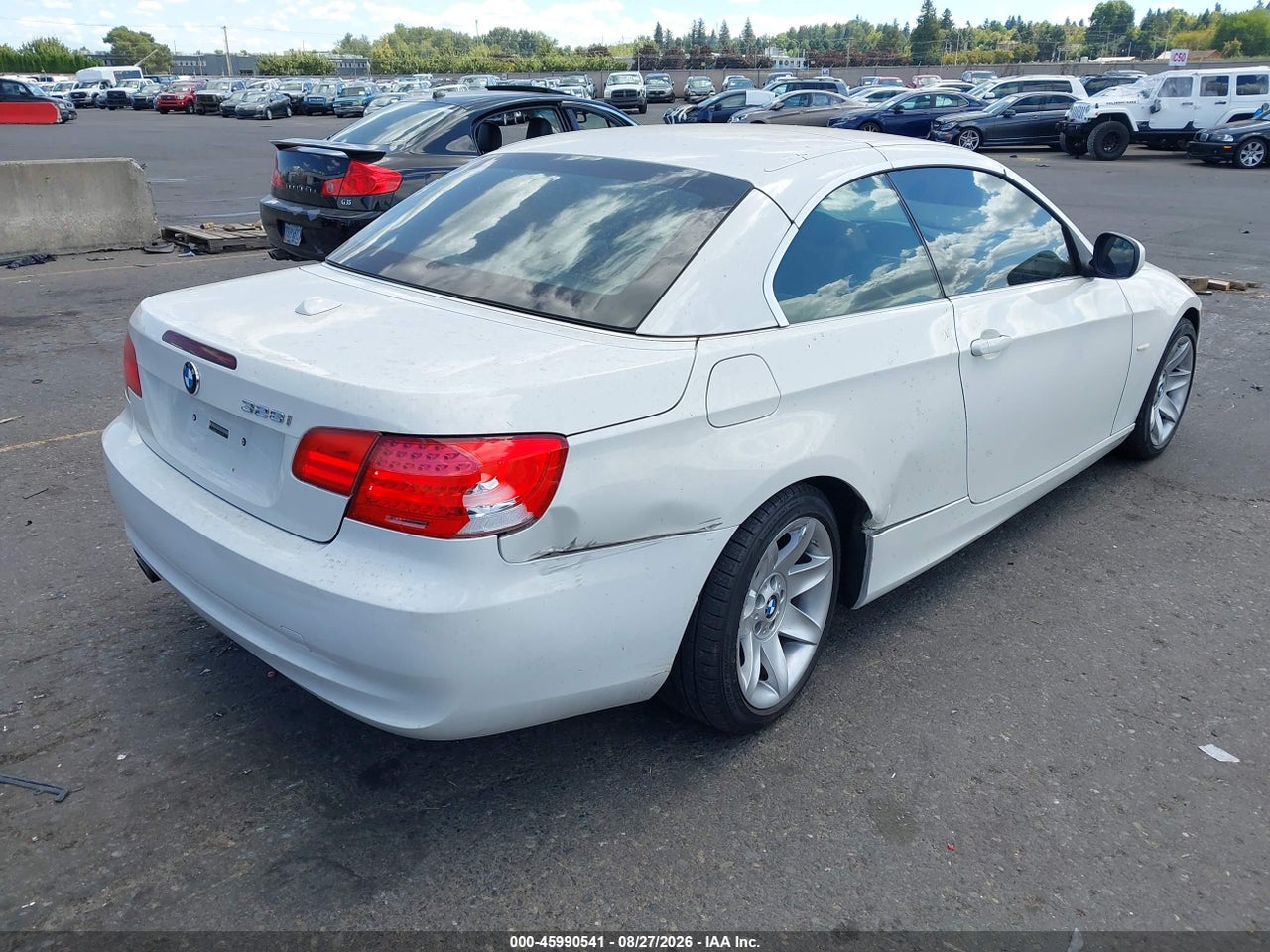 2011 BMW 328I   · 4/11