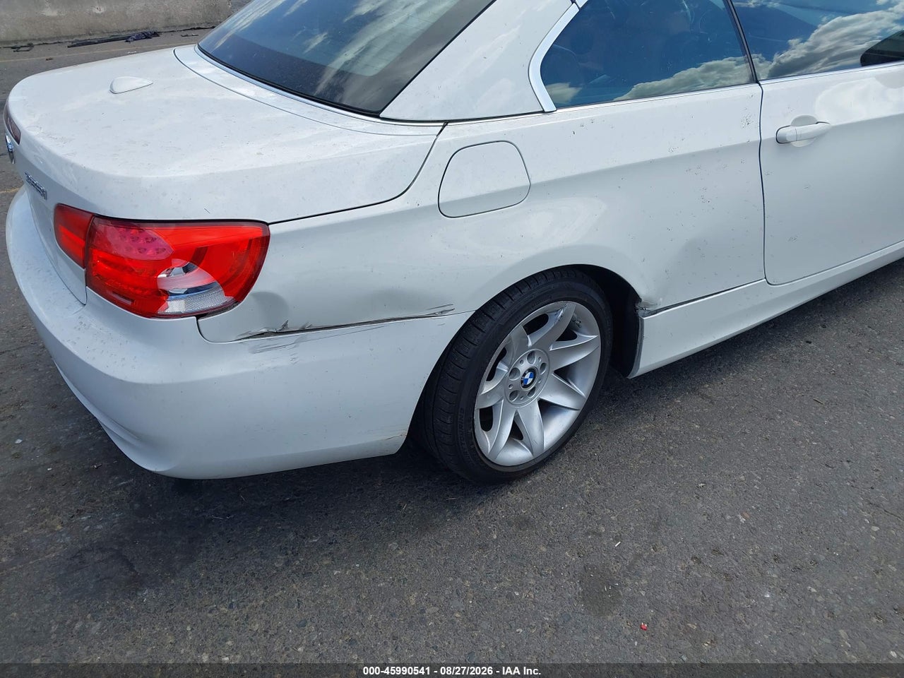 2011 BMW 328I   · 6/11