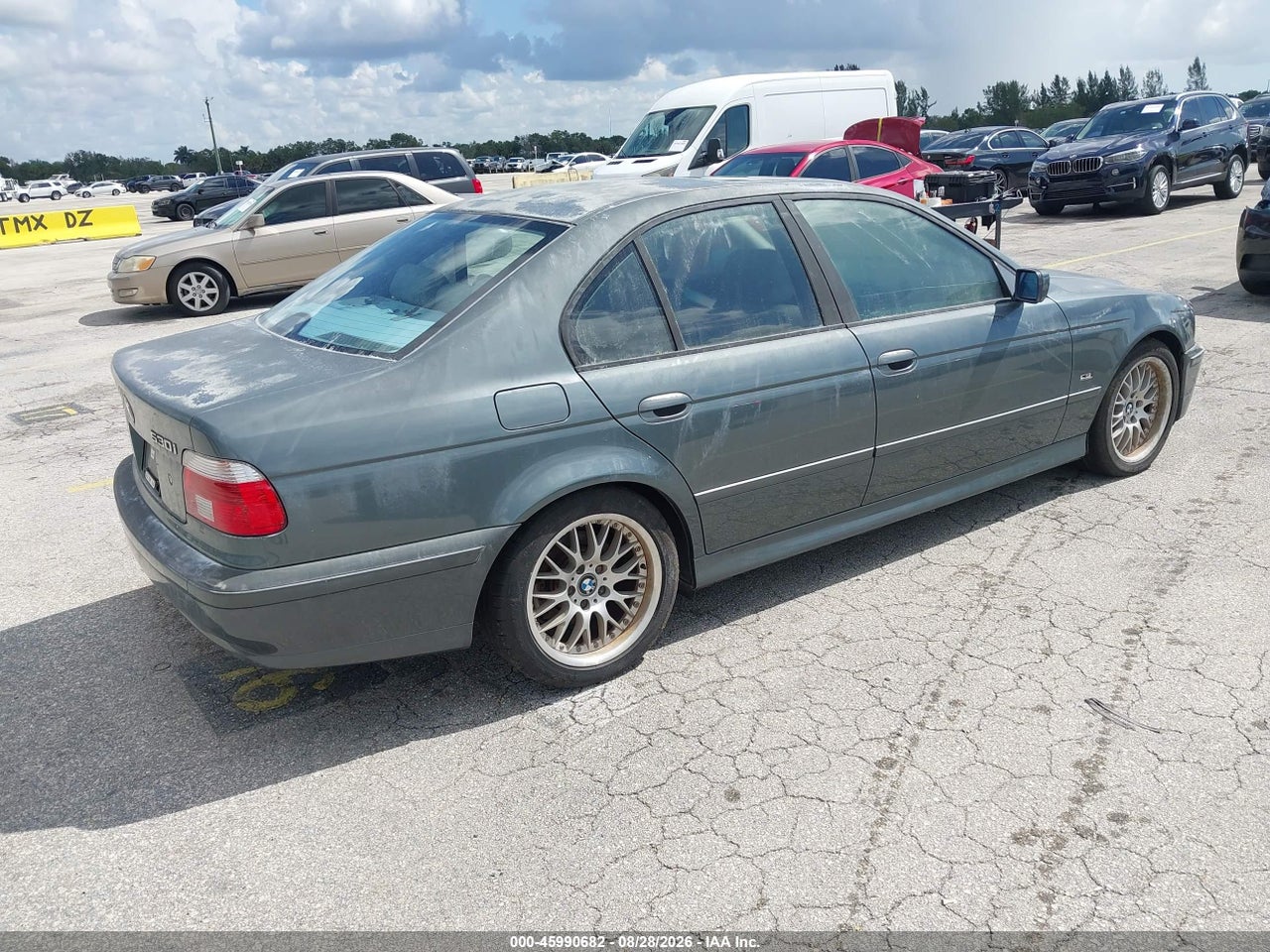 2003 BMW 530IA   · 4/11