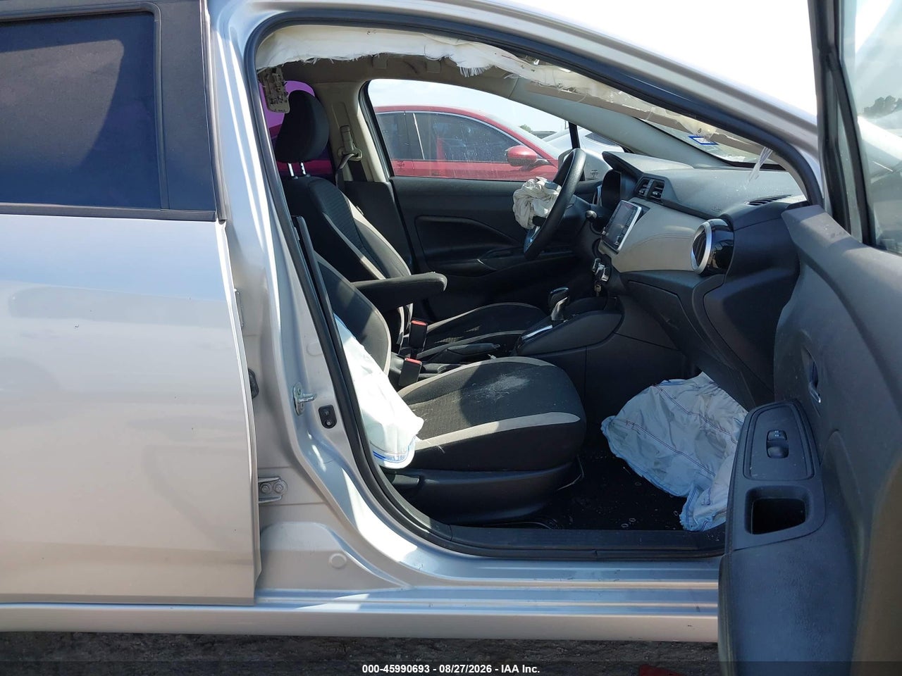 2020 NISSAN VERSA SV XTRONIC CVT · 5/10