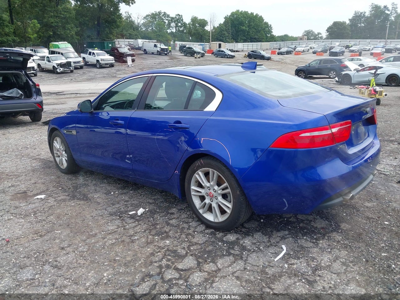 2018 JAGUAR XE 25T PREMIUM · 3/11
