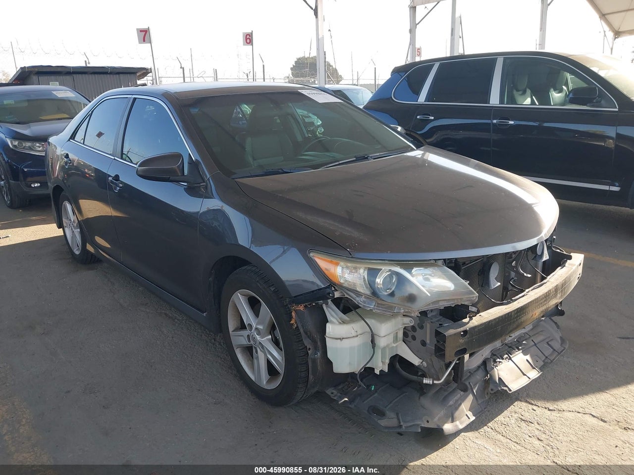 2014 TOYOTA CAMRY SE