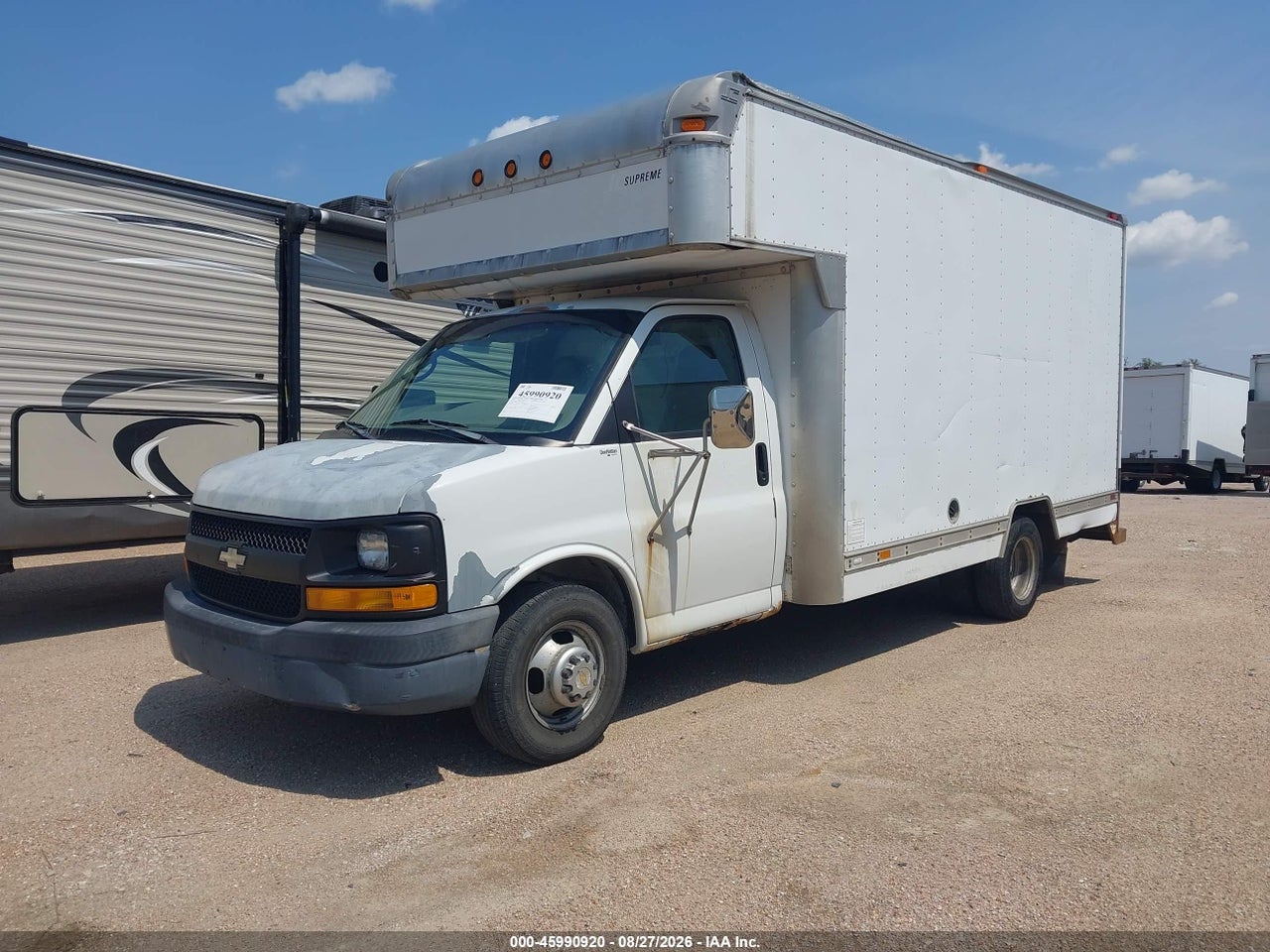 2004 CHEVROLET EXPRESS CUTAWAY · 2/4