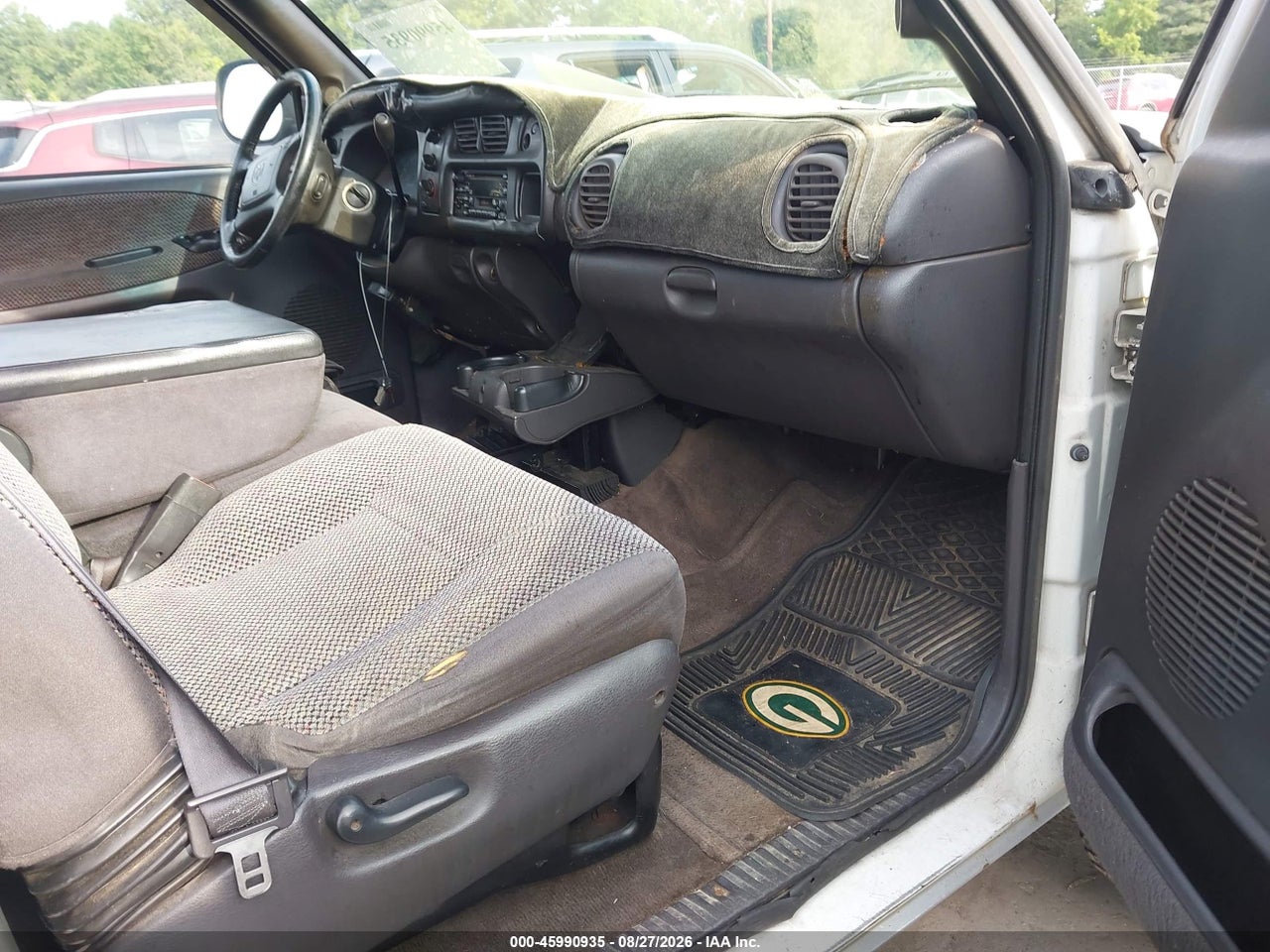 2001 DODGE RAM 1500 ST · 5/11