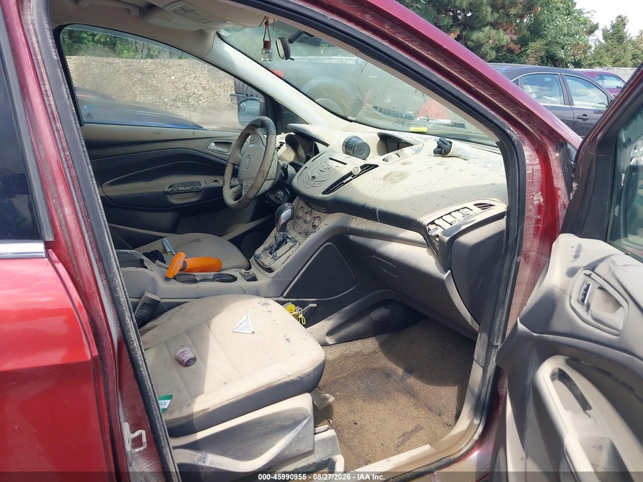 2016 FORD ESCAPE SE · 5/11