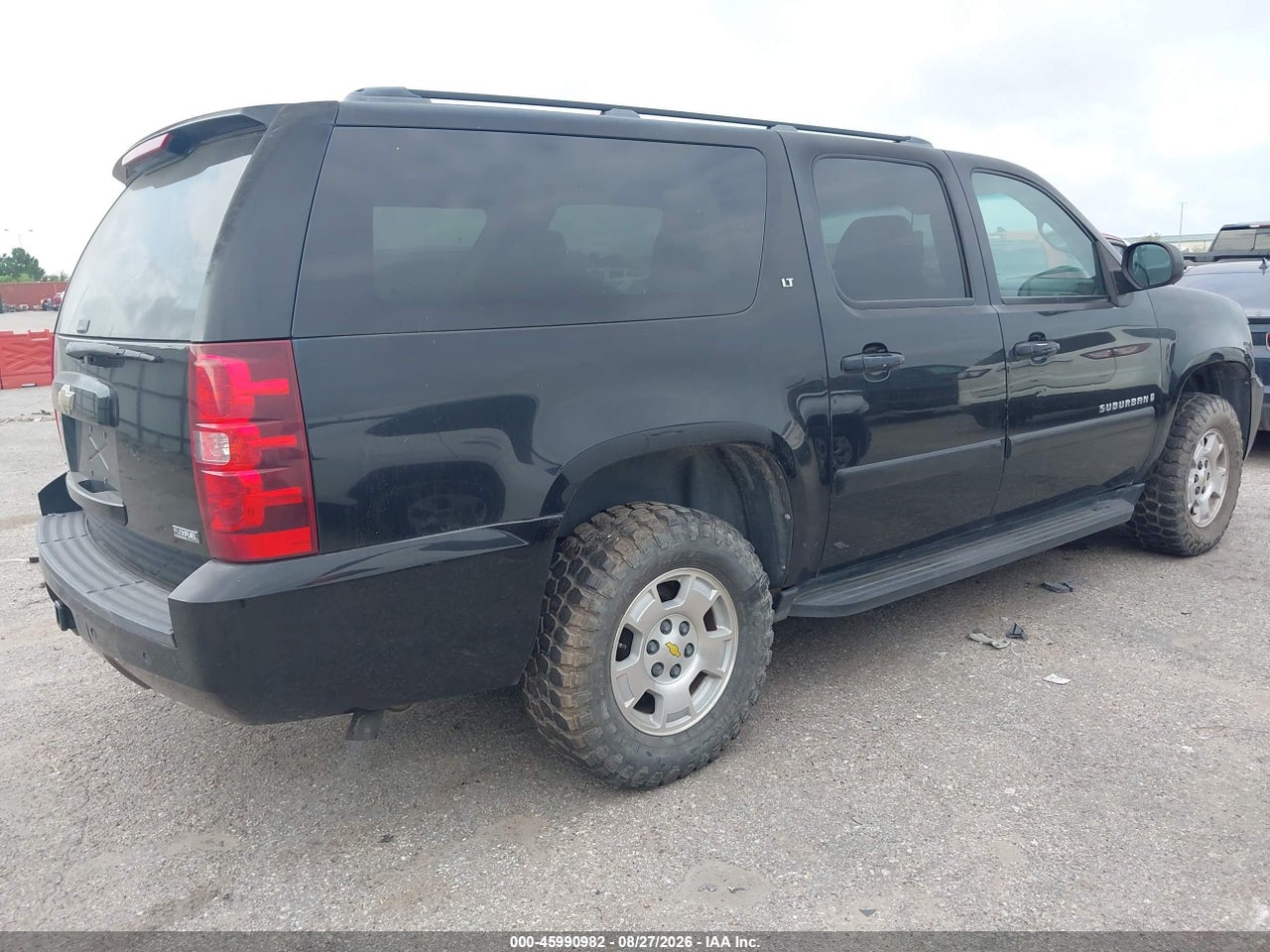2008 CHEVROLET SUBURBAN 1500 LT · 4/11