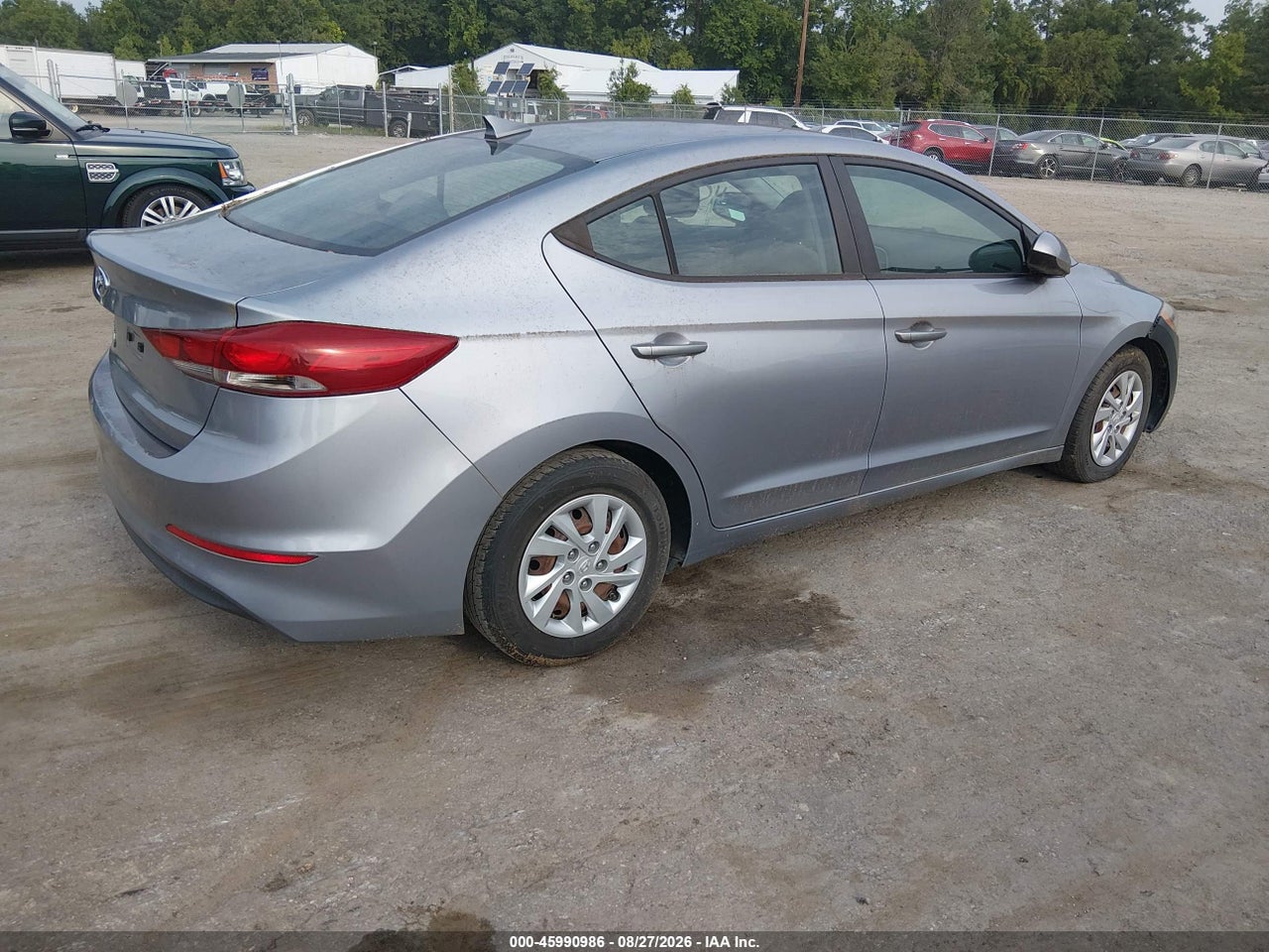 2017 HYUNDAI ELANTRA SE · 4/11
