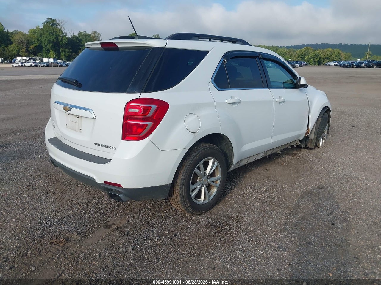2016 CHEVROLET EQUINOX LT · 4/11