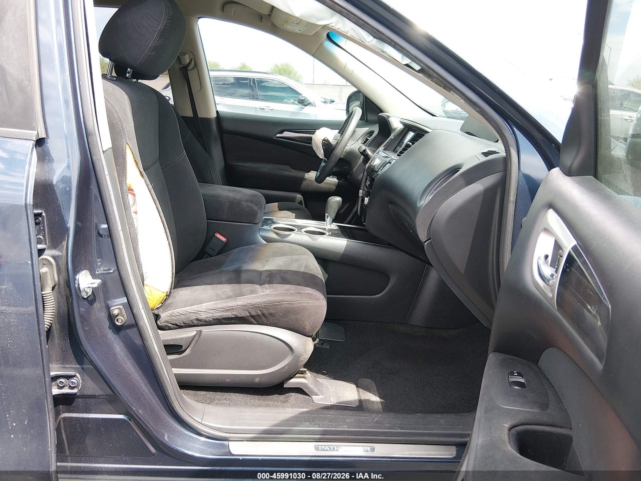 2014 NISSAN PATHFINDER S · 5/11