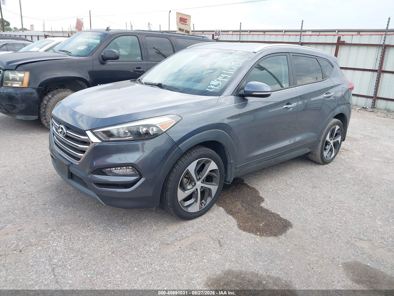 2016 HYUNDAI TUCSON LIMITED · 2/11
