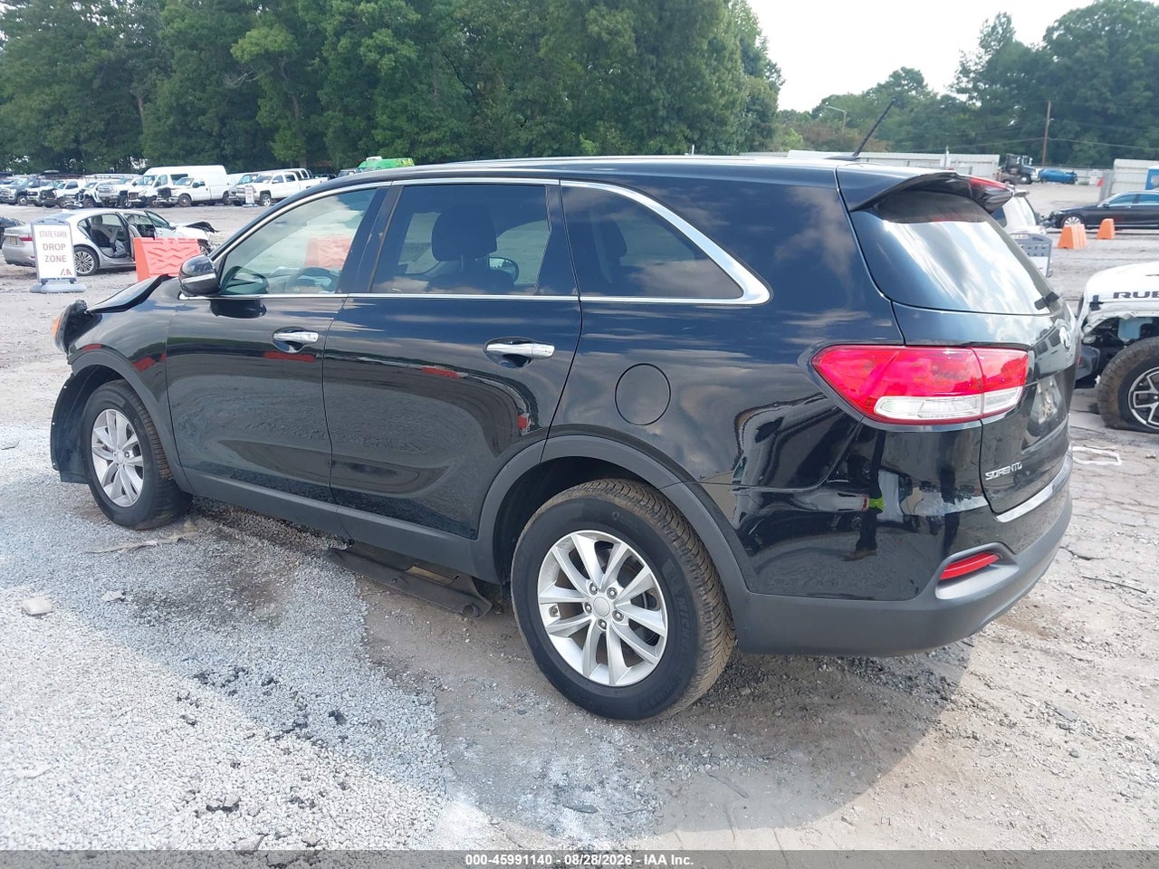 2017 KIA SORENTO 2.4L L · 3/10