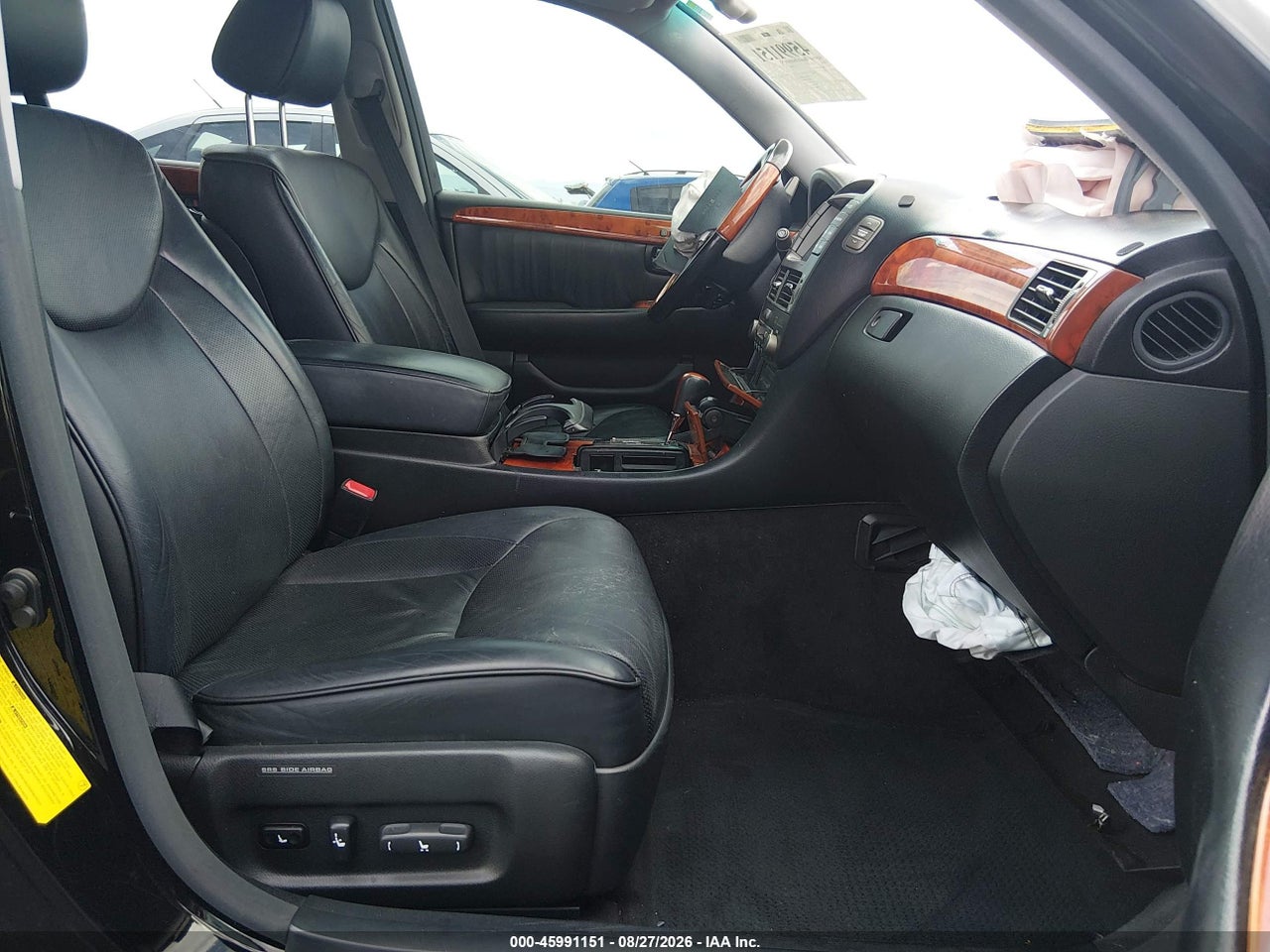 2004 LEXUS LS 430 · 5/10