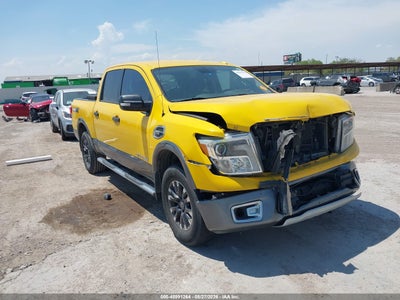 2017 NISSAN TITAN PRO-4X