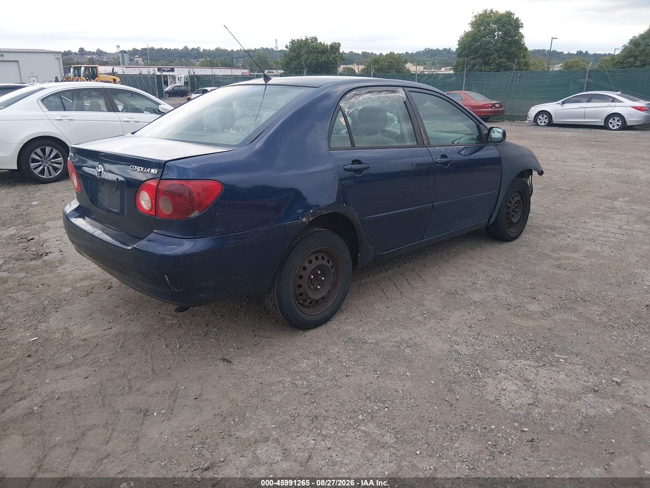 2005 TOYOTA COROLLA LE · 4/10