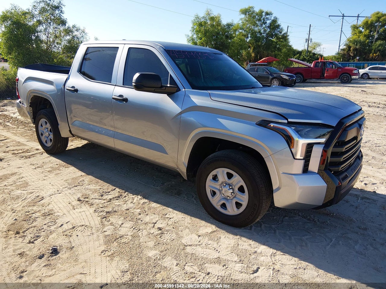 2025 TOYOTA TUNDRA SR