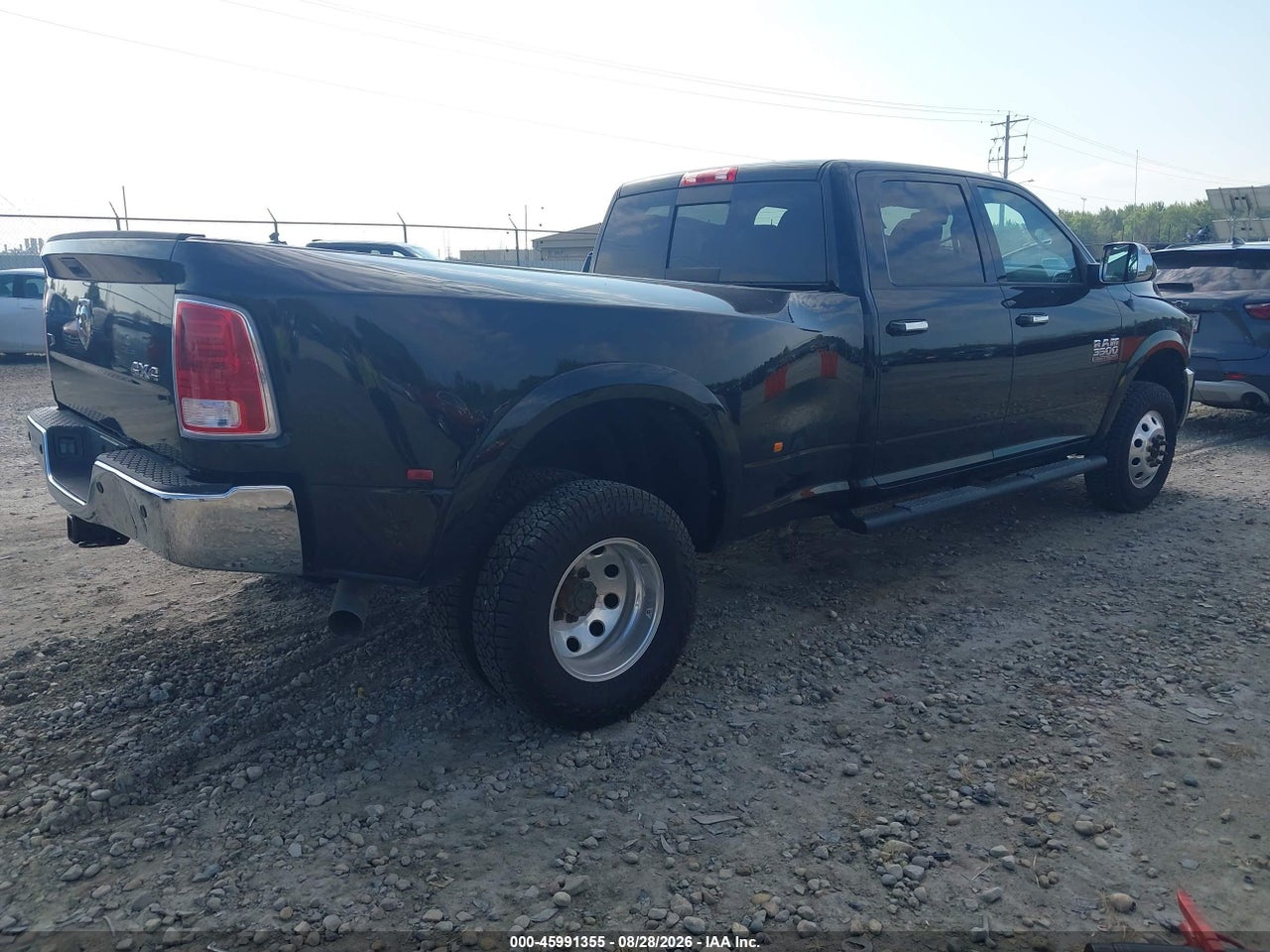 2013 RAM 3500 LARAMIE · 4/4