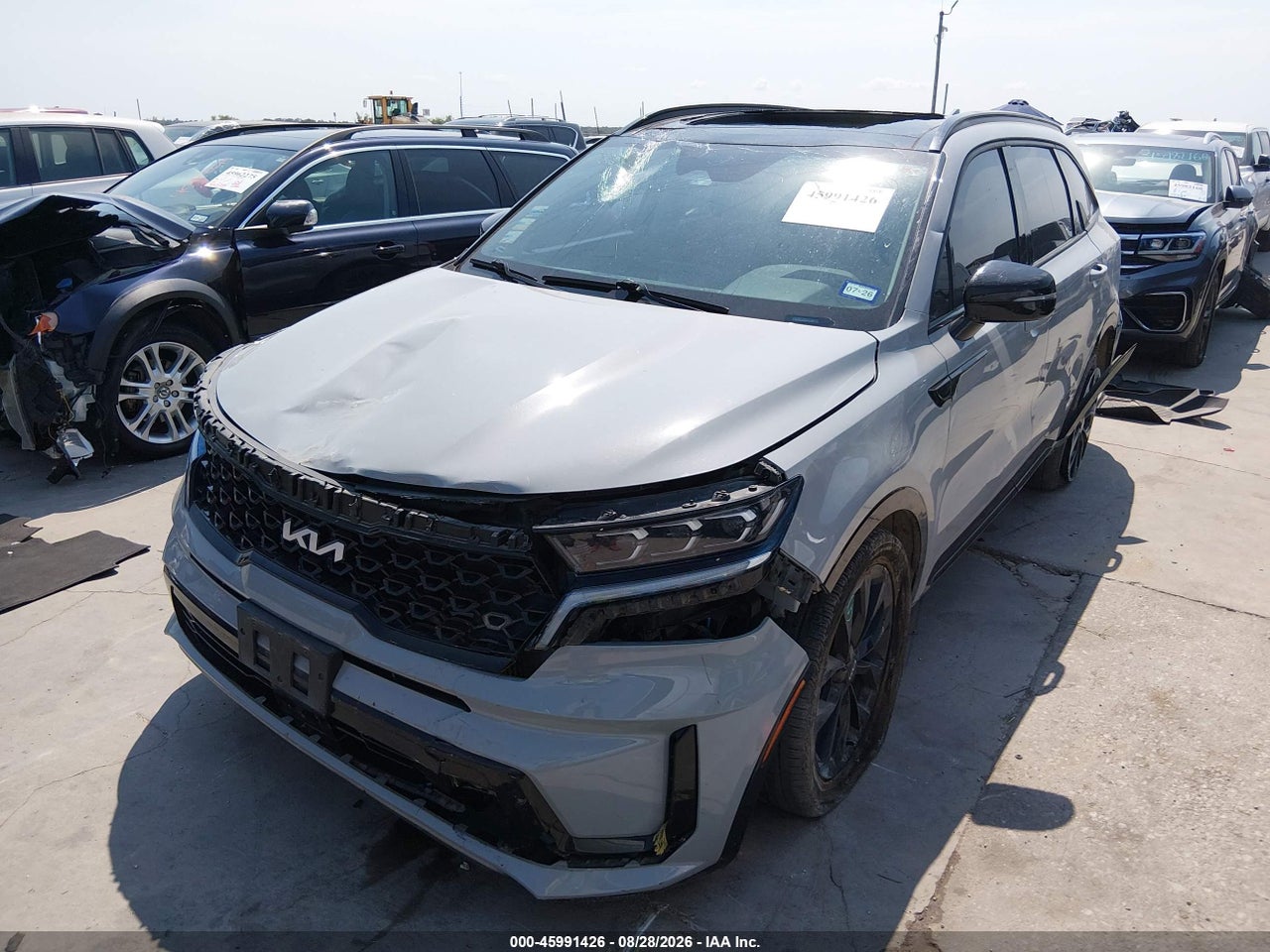 2023 KIA SORENTO SX · 2/10