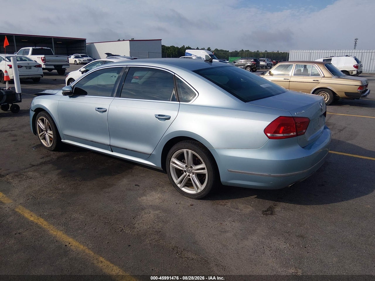 2012 VOLKSWAGEN PASSAT 2.0L TDI SEL PREMIUM · 3/10