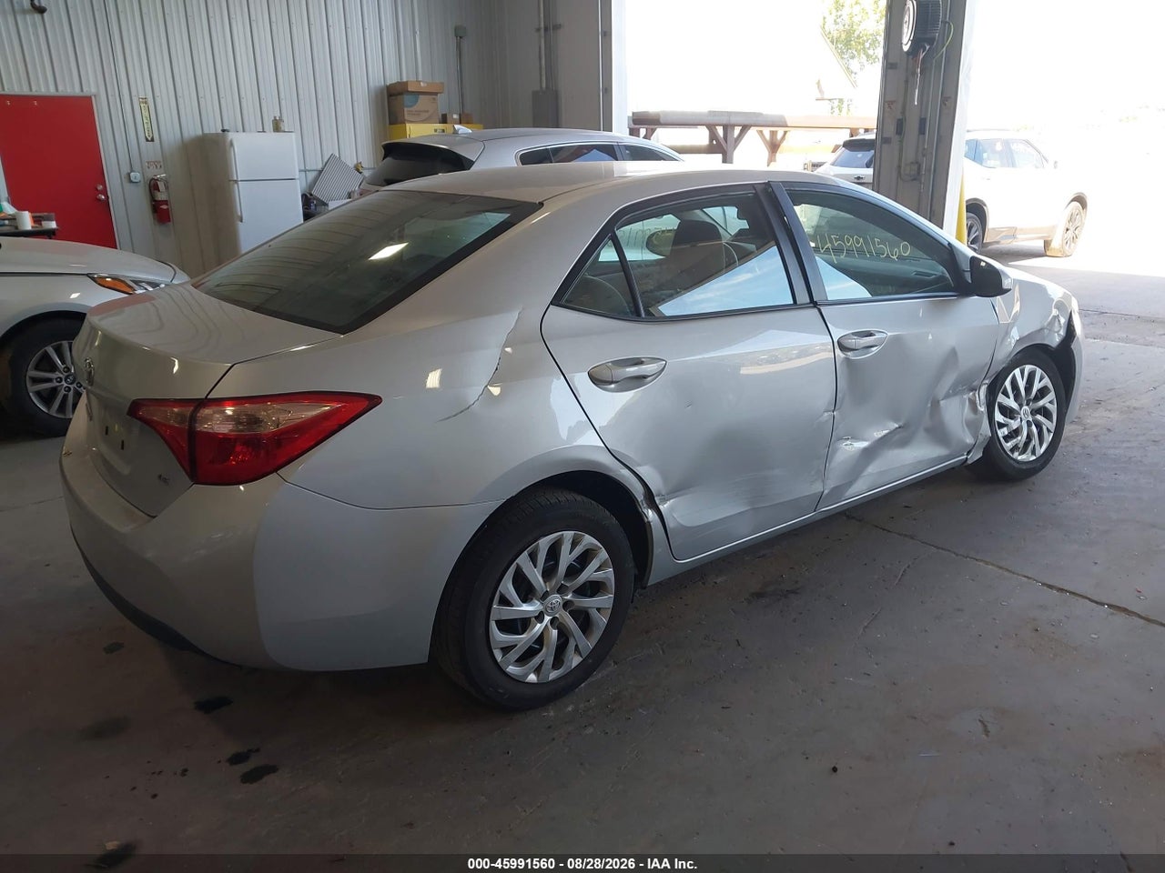2017 TOYOTA COROLLA LE · 4/11