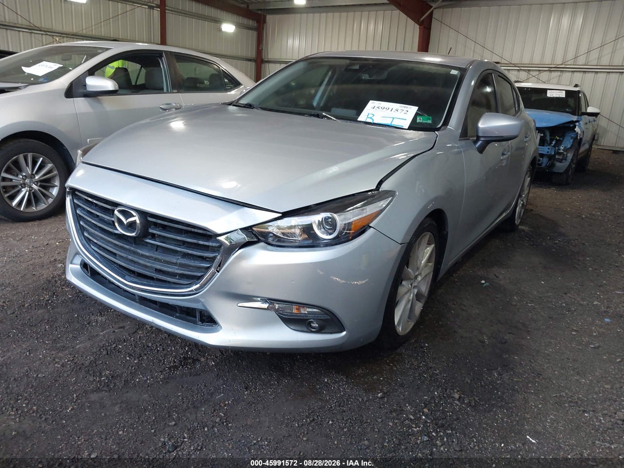 2017 MAZDA MAZDA3 TOURING 2.5 · 2/11