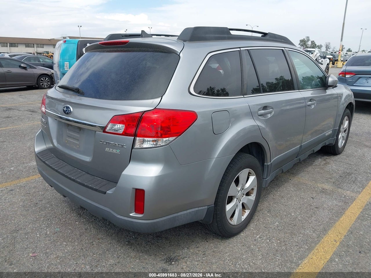 2011 SUBARU OUTBACK 2.5I LIMITED · 4/11