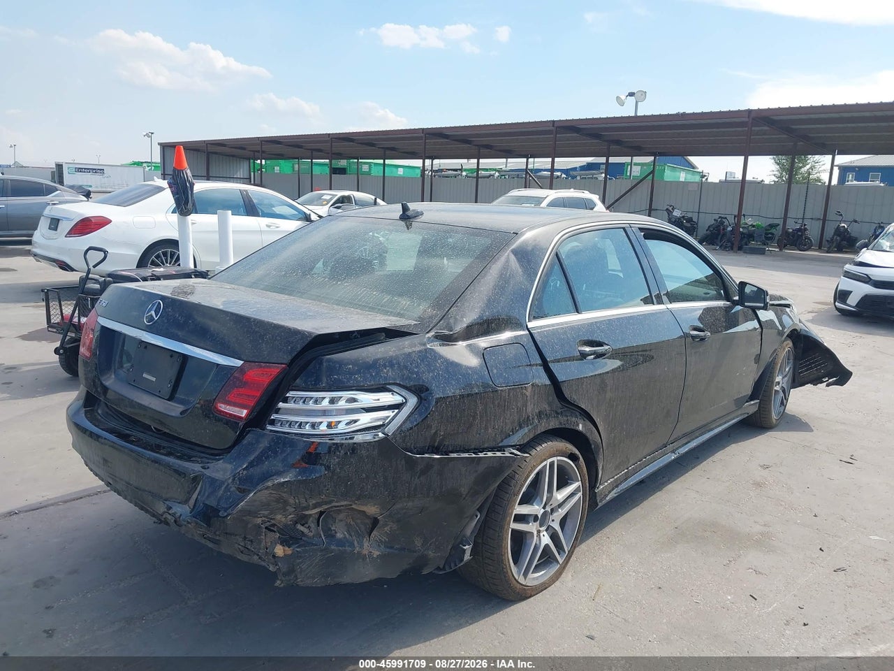 2016 MERCEDES-BENZ E 350 · 4/10