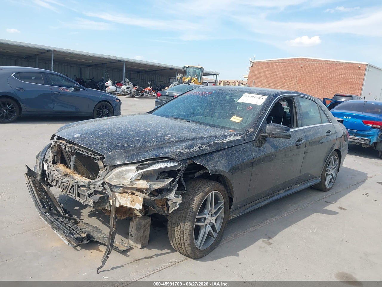 2016 MERCEDES-BENZ E 350 · 2/10