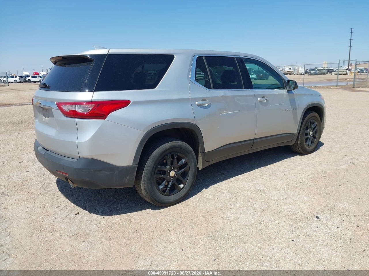 2021 CHEVROLET TRAVERSE FWD LS · 4/11