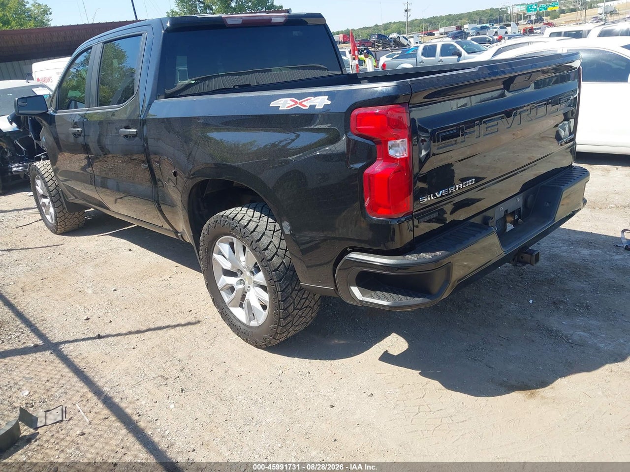 2020 CHEVROLET SILVERADO 1500 4WD  SHORT BED CUSTOM · 3/10