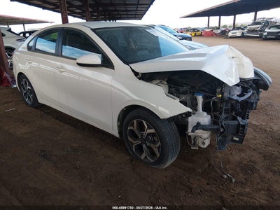 3KPF24AD4ME****** · 2021 KIA FORTE LXS