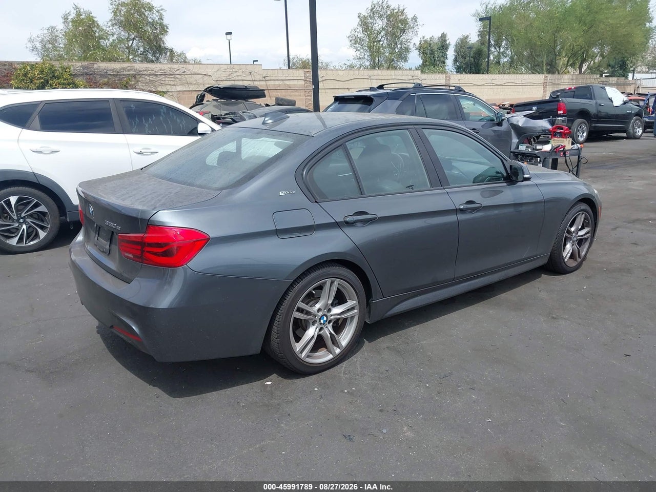 2018 BMW 330E IPERFORMANCE · 4/11