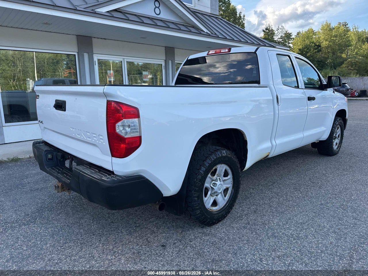 2016 TOYOTA TUNDRA SR 4.6L V8 · 4/10